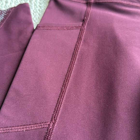 SOLD* Lululemon tight stuff tight - Picture 8 of 12